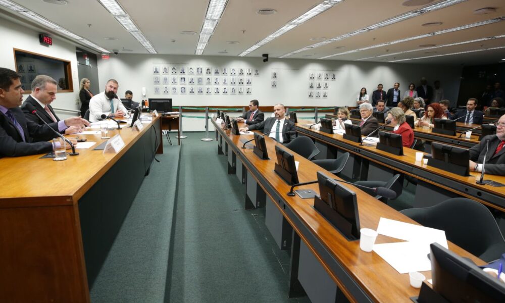 Conselho de Ética adia análise contra deputados por quebra de decoro| Agência Brasil
