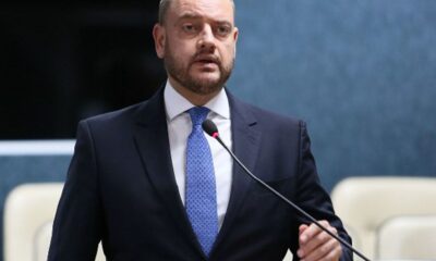 Governador em exercício do Rio troca comando de secretarias