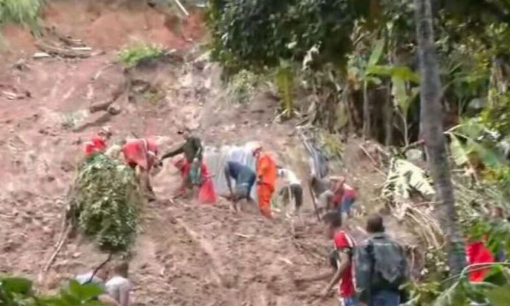 Lula determina apoio federal para cidades atingidas por chuvas em PE