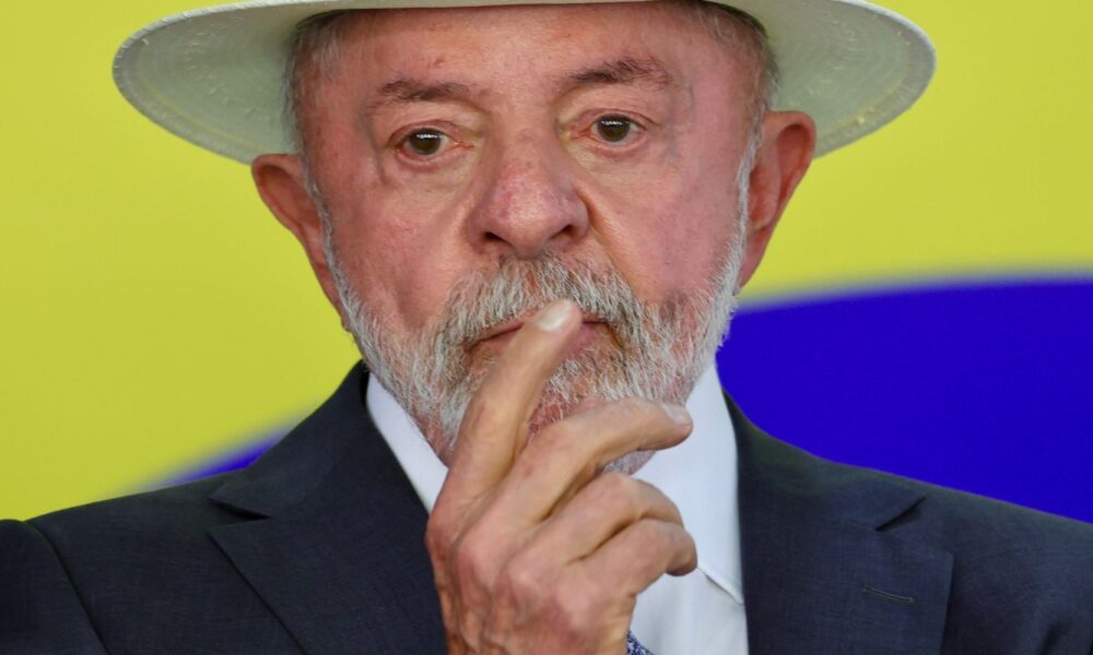 Detenção de ativista brasileiro em Israel é injustificável, diz Lula