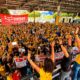 Após acordo na Justiça, servidores da Educação suspendem greve em Goiânia