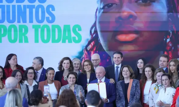 Novas medidas do governo reforçam proteção das mulheres na internet
