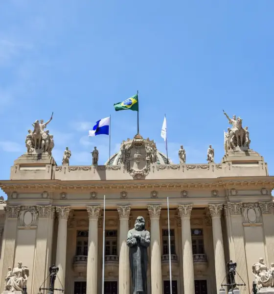 RJ: projeto prevê uso de banheiros neutros para pessoas trans