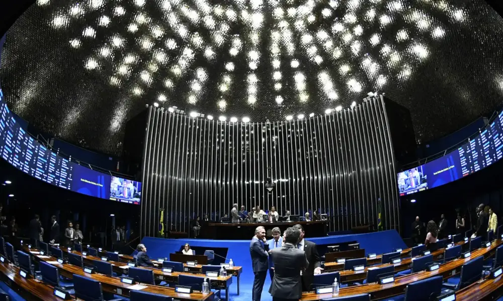 Senado aprova projeto de incentivo ao primeiro emprego para jovens