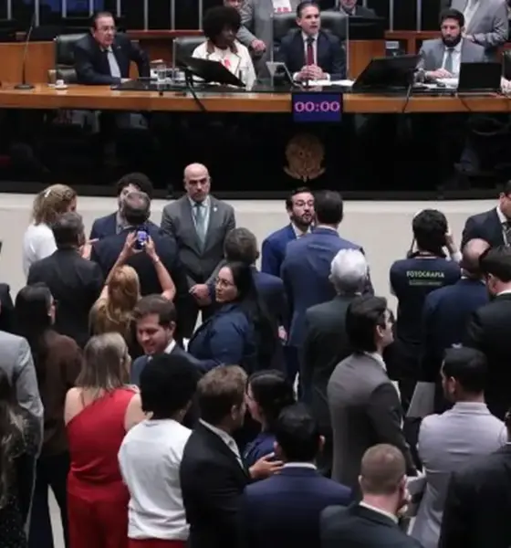Câmara aprova, em primeiro turno, PEC do fim da escala 6x1