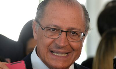 É factoide do clã Bolsonaro para desviar do caso Master, diz Alckmin