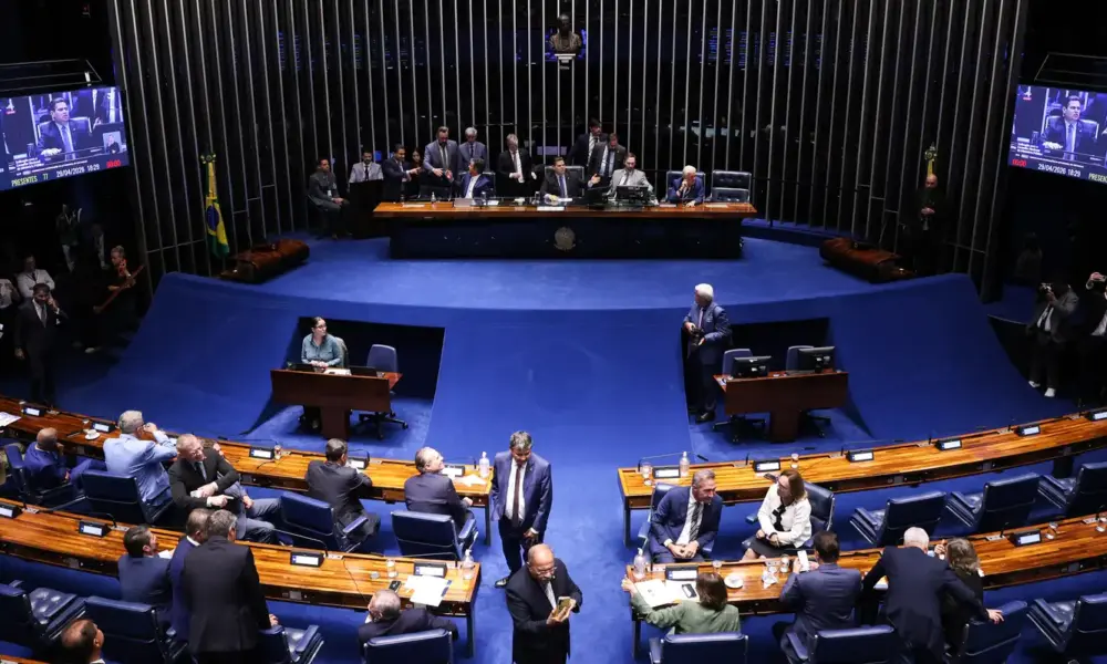 Alcolumbre trava tramitação da PEC do fim da 6x1 no Senado