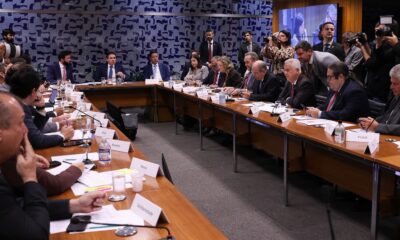Câmara: governo retira urgência do fim da escala 6x1 e destrava pauta