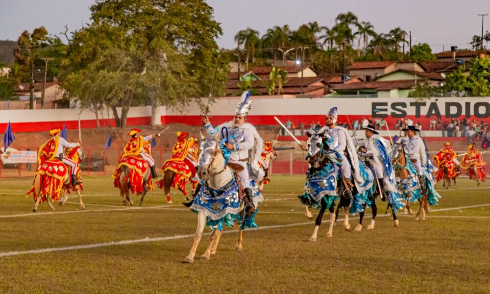 Com apoio do Governo de Goiás, São Francisco de Goiás e Hidrolina realizam Cavalhadas