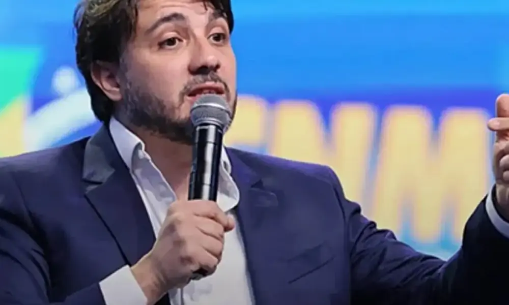 Partido Missão oficializa Renan Santos como candidato à Presidência