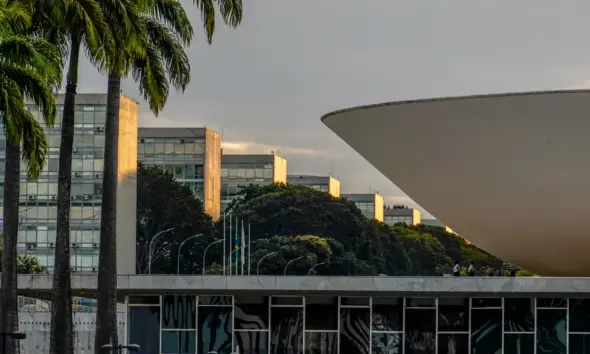 Líder do PT passa mal e Câmara suspende votações