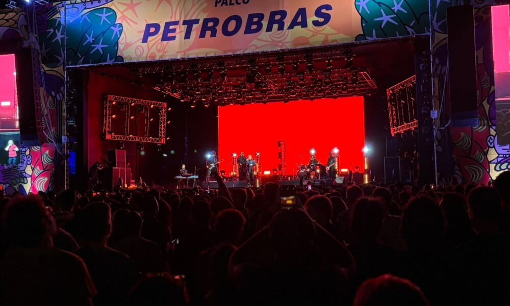Bananada volta a Goiânia e manifestações pró-Lula ganham espaço durante shows