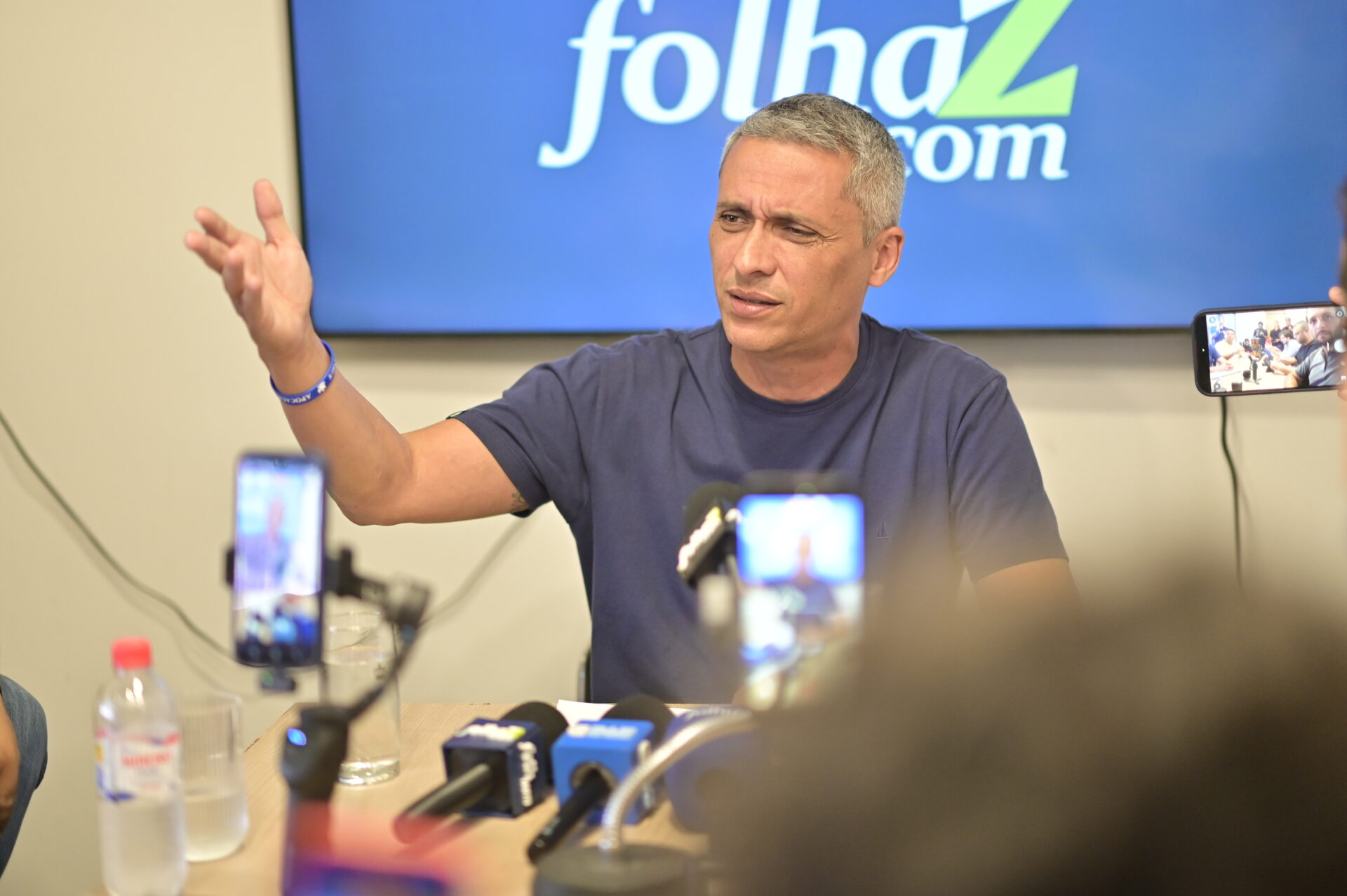 Gayer fala sobre Senado, STF e Márcio Corrêa durante visita à FZ