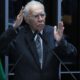 Ex-presidente José Sarney é internado com quadro de pneumonia