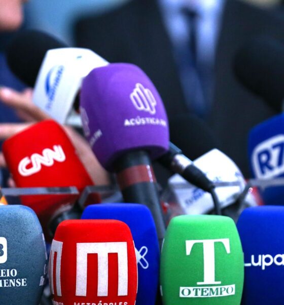 Em carta aos candidatos, Fenaj pede valorização dos jornalistas