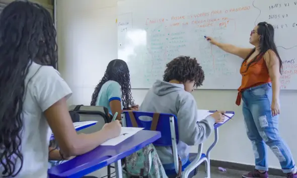 Eleições: escolas privadas fora de locais de votação terão aulas no DF
