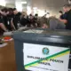 Quase 1 milhão de brasileiros no exterior poderão votar nas eleições